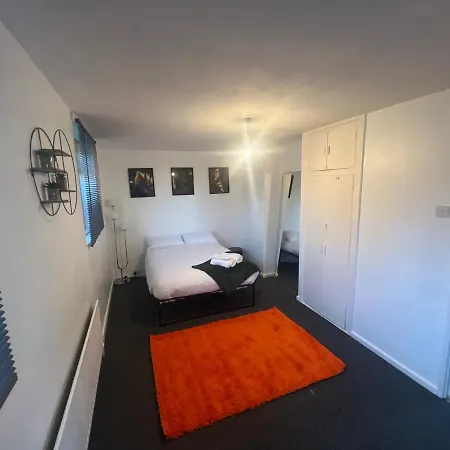 A Two Bedroom Cosy Hideaway Based In Greenwich Londra Esterno foto