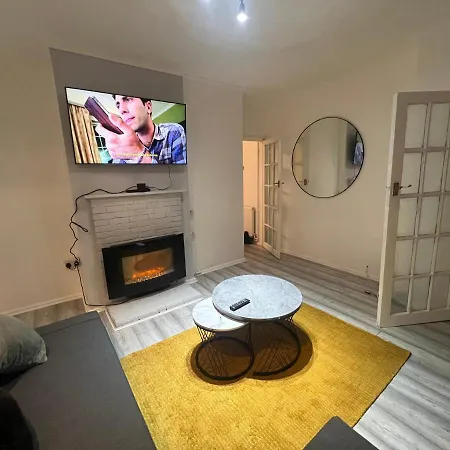 A Two Bedroom Cosy Hideaway Based In Greenwich Londra Esterno foto